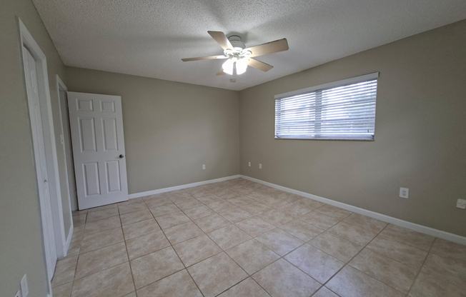 1806 SW 97 AVE