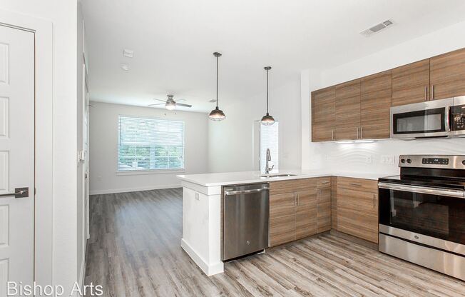 Bishop Flats - Modern, Urban, Affordable Luxury Apartments in Dallas