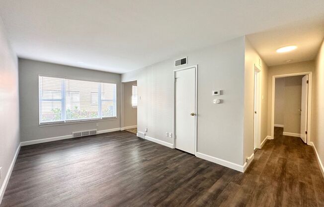 1 bed, 1 bath, 800 sqft, $925, Unit 4117-1E
