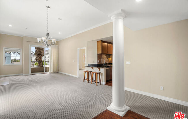 3 beds, 3 baths, 1,350 sqft, $5,800, Unit 301