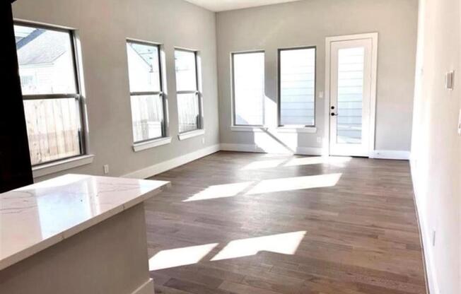 803 THORNTON RD