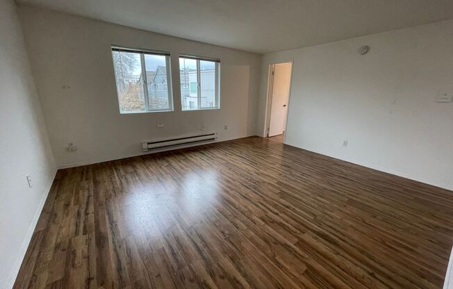 2 beds, 1 bath, 650 sqft, $1,795, Unit 06