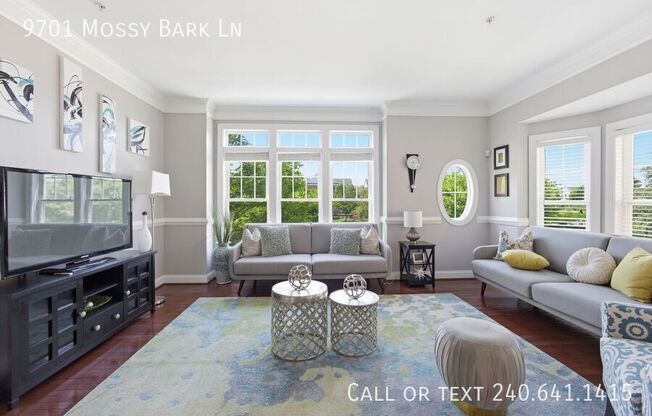9701 MOSSY BARK LN