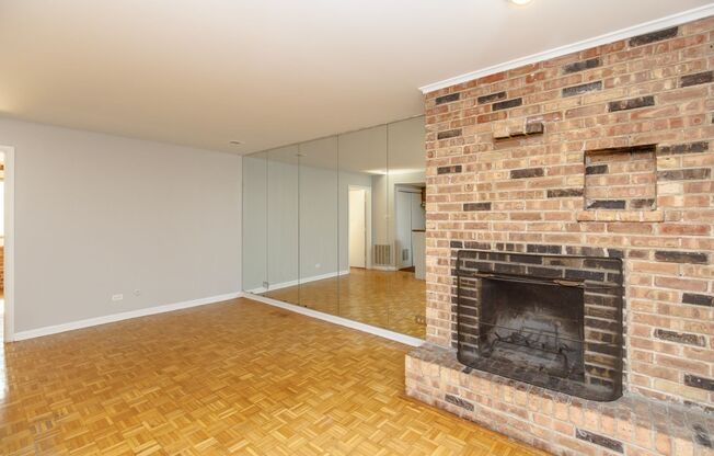 Lakeview Apartments!