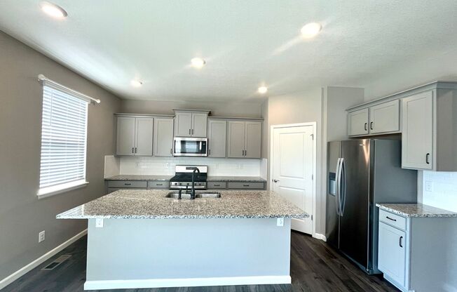 5 Bedroom Available - The Ridge at Harmony Road