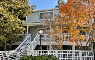 Wonderful lower level Condo with Laminate Plank flooring!