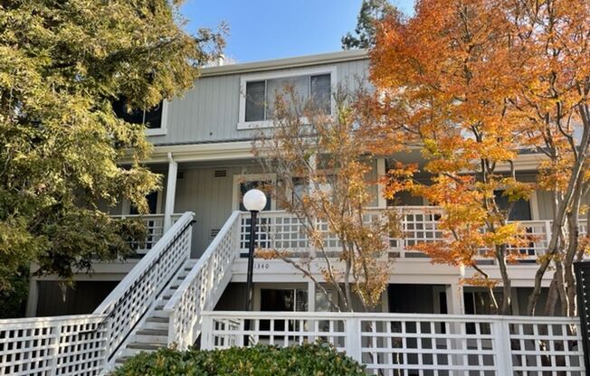 Wonderful lower level Condo with Laminate Plank flooring!