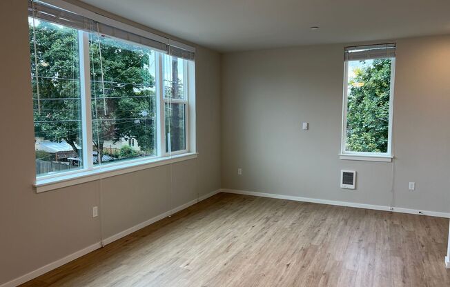 Studio, 1 bath, 474 sqft, $1,395, Unit 204