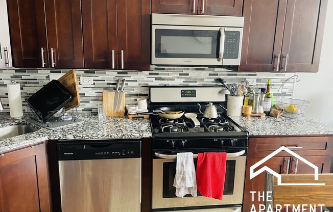 707 N Milwaukee Ave 4R