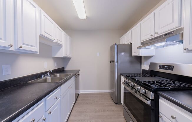 3 beds, 1.5 baths, 1,500 sqft, $1,650, Unit 634FPL