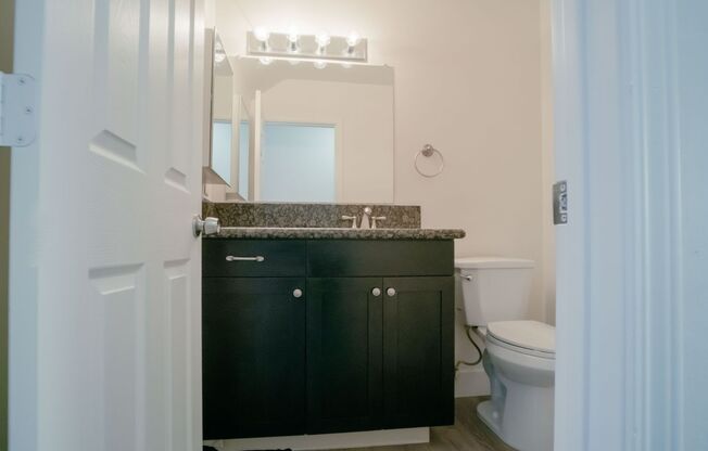 2 beds, 1.5 baths, 940 sqft, $2,650, Unit 12-A