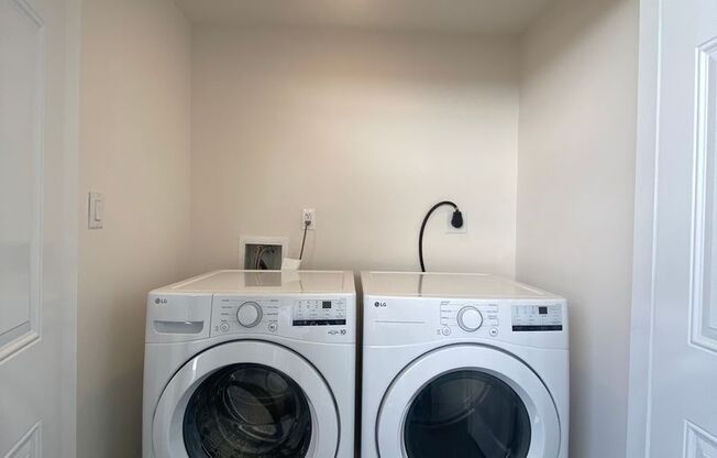 Studio, 1 bath, 513 sqft, $2,050, Unit 413