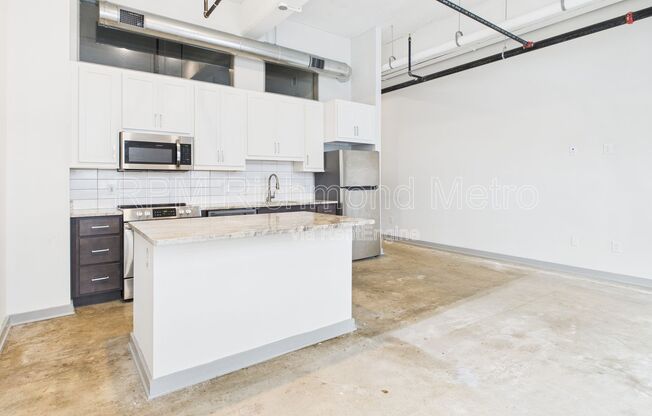 2 beds, 2 baths, 900 sqft, $1,573, Unit 120