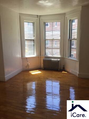 8 ADELLA PL