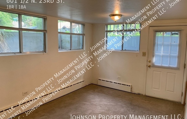 601 1/2 N 23 ST
