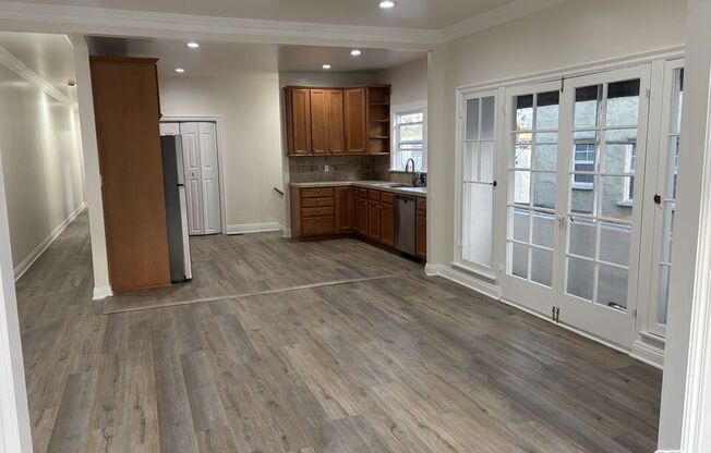 1248 S RIMPAU BLVD