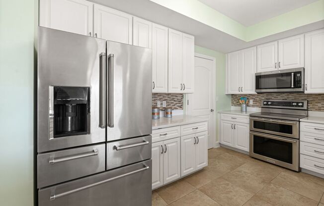 Pier Point 3BD/2BA Condo - Near Jacksonville Beach Pier - Available Now!