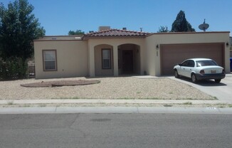 Beautiful 3 Bedroom, 2 Bathroom, Available Now!! **Move In Special $400.00 off First Months Rent**