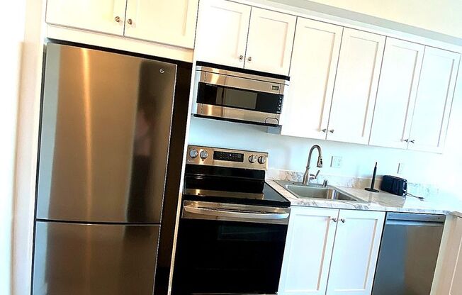 Studio, 1 bath, $2,395, Unit Unit 507 Furnished)