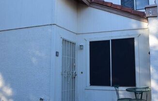 North Phoenix Townhome with 3 Bedrooms