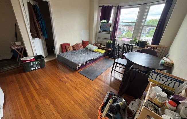 3312 Hamilton