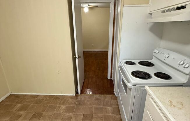 3 Bedrooms, 1 Bathroom - House in West Rome!