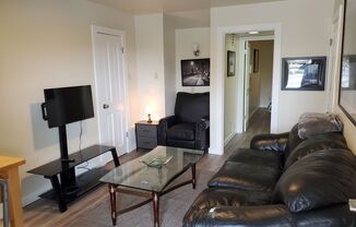 1 bed, 1 bath, $1,450, Unit 5204