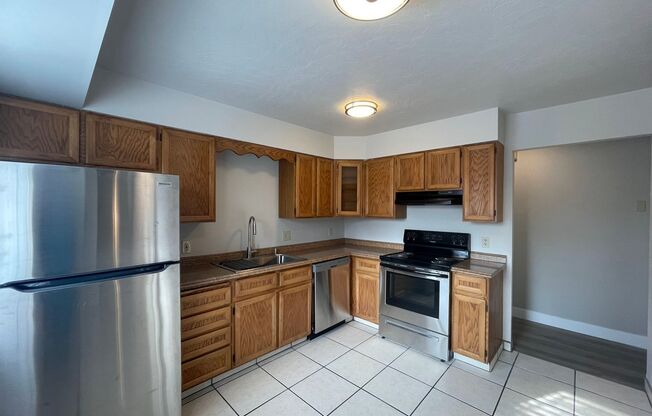 Remodeled Holladay duplex for rent!