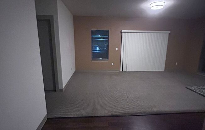 2 beds, 2 baths, 1,087 sqft, $1,800, Unit 113