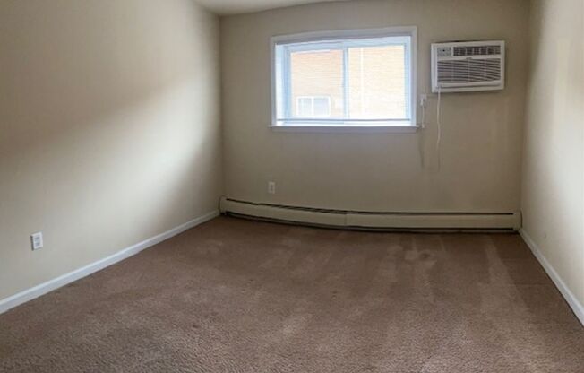 1 bed, 1 bath, 625 sqft, $1,215, Unit G05