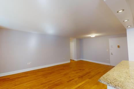 2 beds, 1 bath, $6,095, Unit 11J