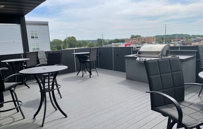 Studio, 1 bath, 582 sqft, $1,200, Unit 315