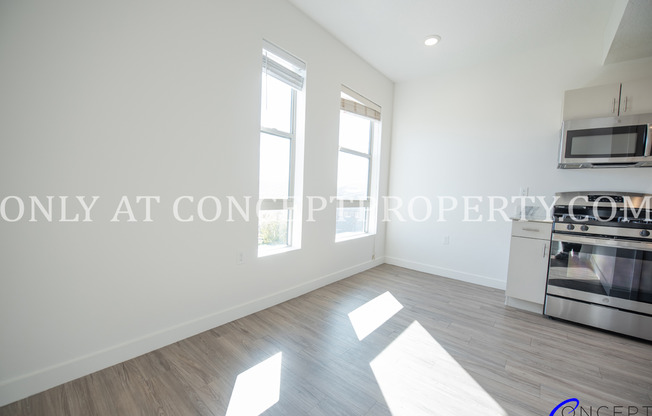 Studio, 1 bath, 400 sqft, $1,449, Unit 206