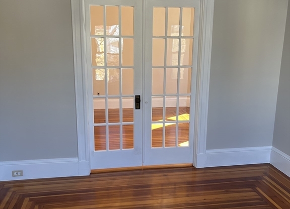 66 Lowden Ave