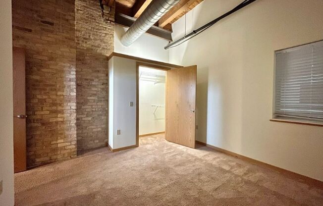 3 beds, 2 baths, 1,512 sqft, $2,700, Unit 206