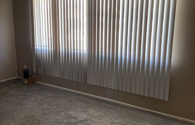 1 bed, 1 bath, 673 sqft, $989, Unit 12732S