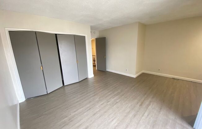 2 beds, 1.5 baths, $2,650, Unit Unit B