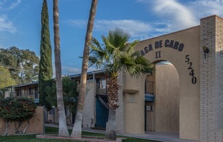 Casa De Caro Apartments