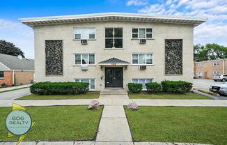Melrose Park Apts Heat & Parking Included! Quiet Building!