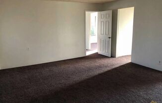 2 beds, 1 bath, $1,000