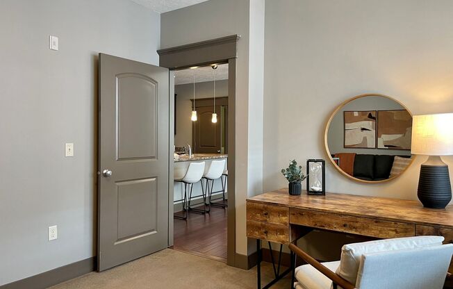 2 beds, 2 baths, 1,078 sqft, $1,595, Unit 1010 on the Lake - Two Bedrooms Lakeview Options