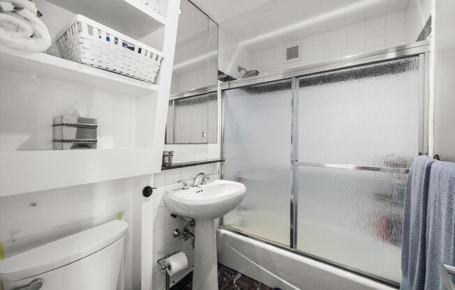 3 beds, 2 baths, 1,890 sqft, $7,500, Unit 22F