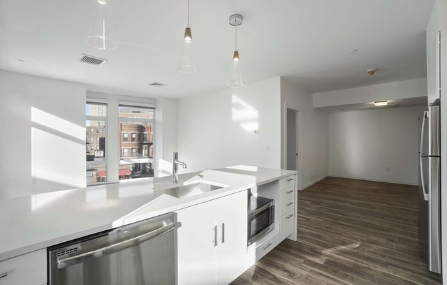 2 beds, 2 baths, 1,125 sqft, $5,350, Unit 403