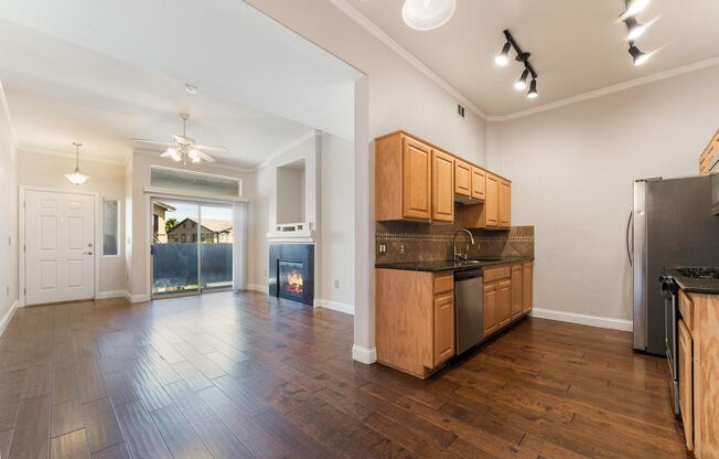 3 beds, 2 baths, $1,680