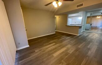 2 beds, 2 baths, $1,300