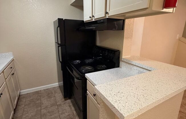 1 bed, 1 bath, 682 sqft, $905, Unit 717