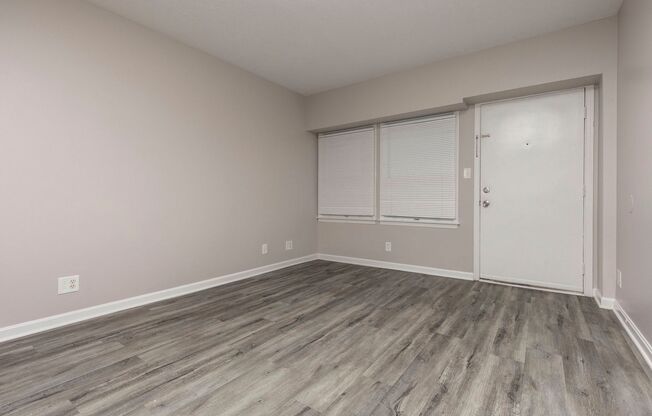 2 beds, 2 baths, $895, Unit 222