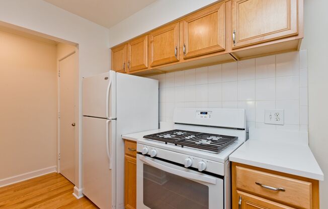 1 bed, 1 bath, $1,395, Unit 412