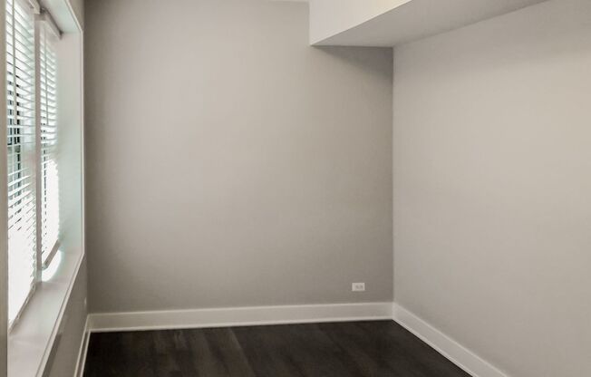 2 beds, 2 baths, 1,137 sqft, $3,100, Unit 2618-2F