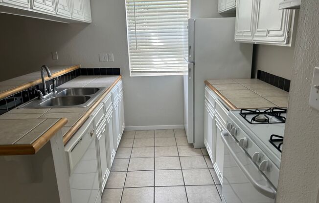 Studio, 1 bath, 575 sqft, $1,099, Unit OCR-106